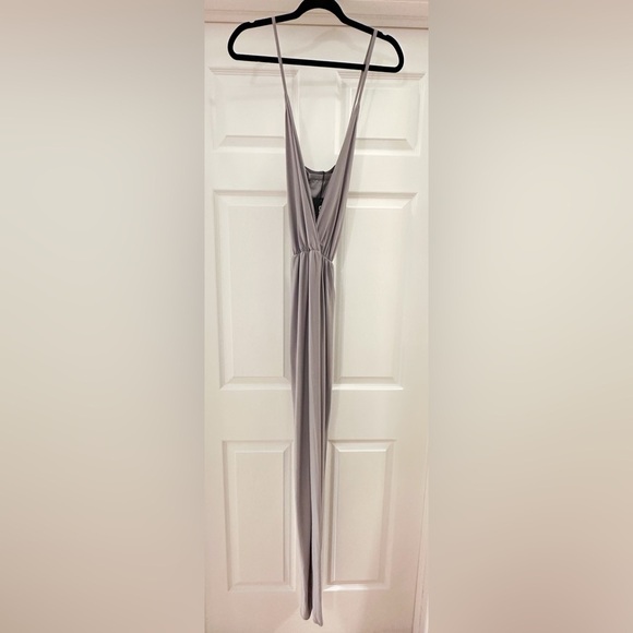 NWT Boohoo Tall Ebony Cross Back Jumpsuit Gray sz 10 - Picture 2 of 4